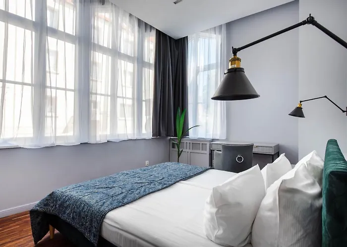 By Monte - Destigo *